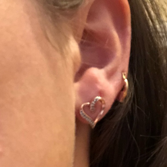 Kay Jewelers 10K rose gold diamond heart earrings